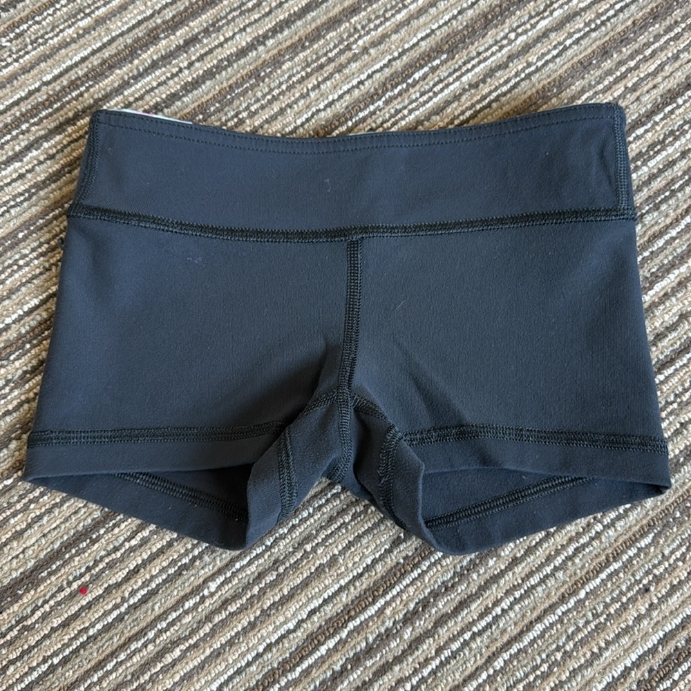 Ivivva shorts - Picture 3 of 5